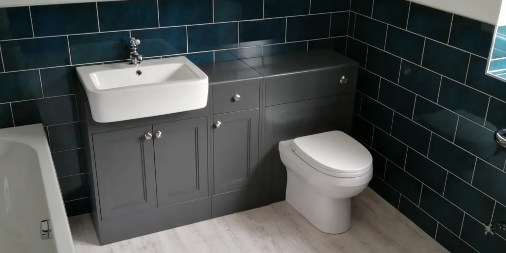 Gregmar Bathroom Installations (1)